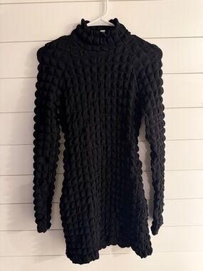 Urban Outfitters Black Textured Bubble-Knit Turtleneck Sweater Dress Size XS